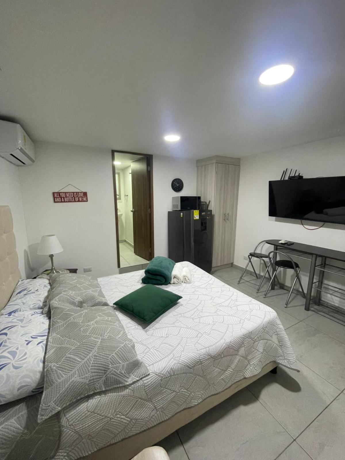 Ingenio Park 83 - Apartahotel Кали Экстерьер фото